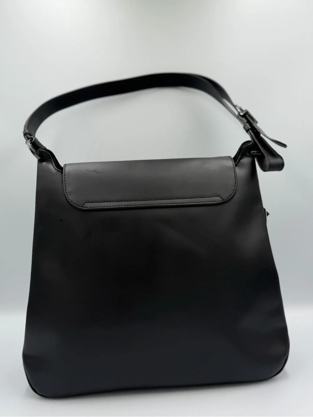 vintage Salvatore Ferragamo Vara Smooth Calfskin Leather Shoulder Bag With COA